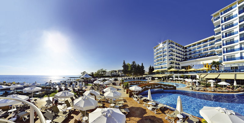 Azura Deluxe Resort & Spa Hotel 27