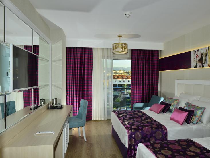 Azura Deluxe Resort & Spa 4 - Room Example