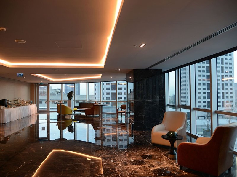 Wyndham Grand Istanbul Levent 12