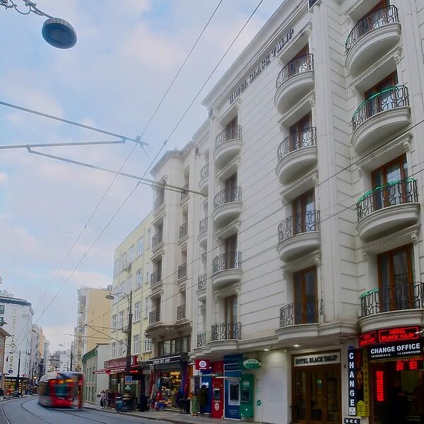 Hotel Black Tulip 2
