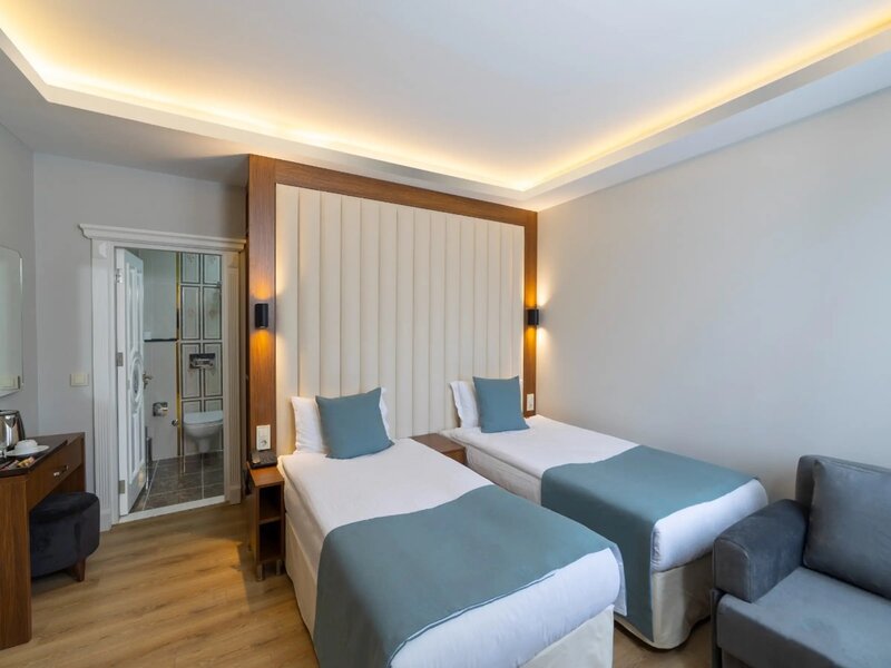 Hotel Black Tulip 16