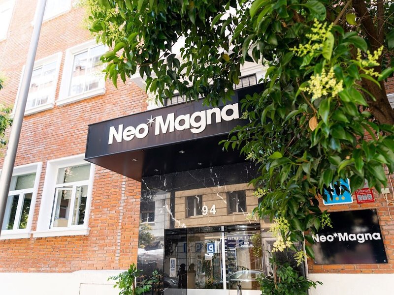 Neo Magna 3