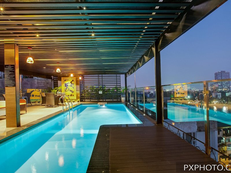 Golden Lotus Luxury Hotel 7