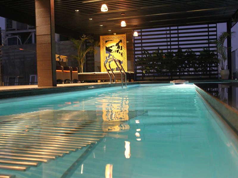 Golden Lotus Luxury Hotel 18