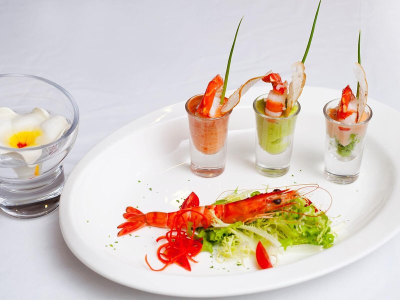 Golden Lotus Luxury Hotel 30