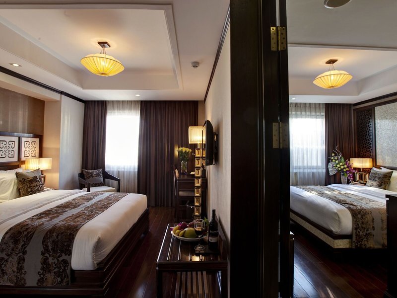 Golden Lotus Luxury Hotel 39