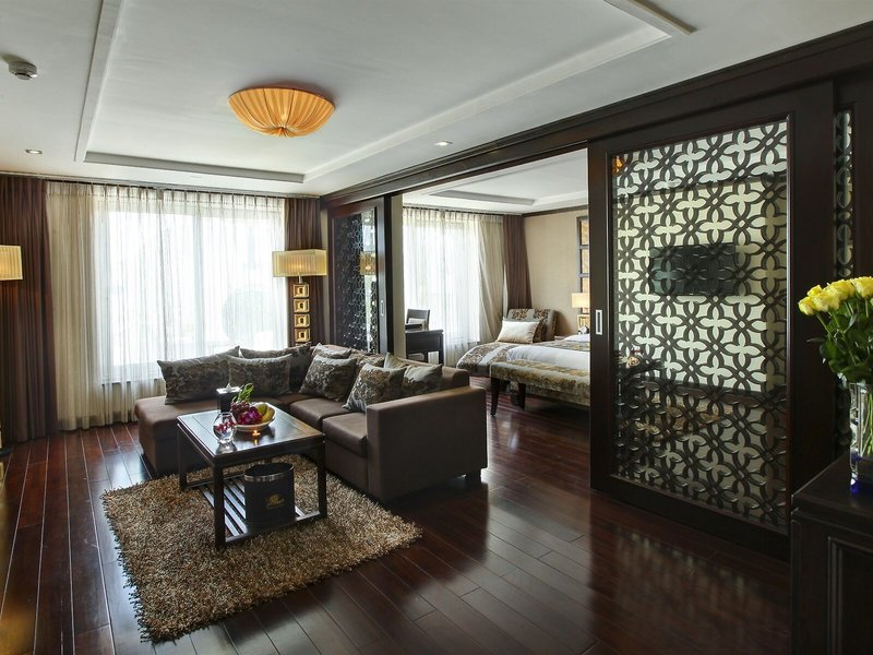 Golden Lotus Luxury Hotel 40