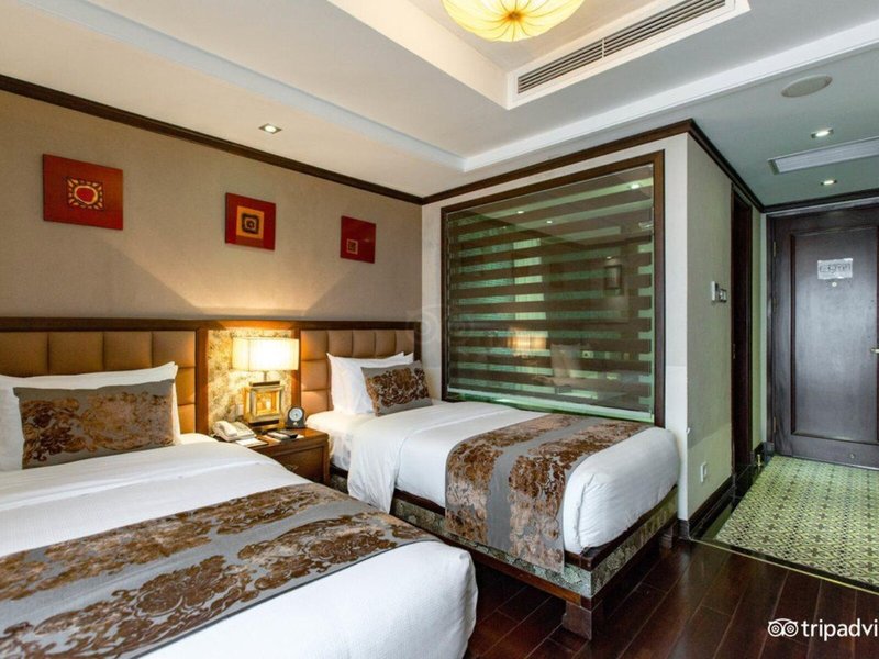 Golden Lotus Luxury Hotel 45