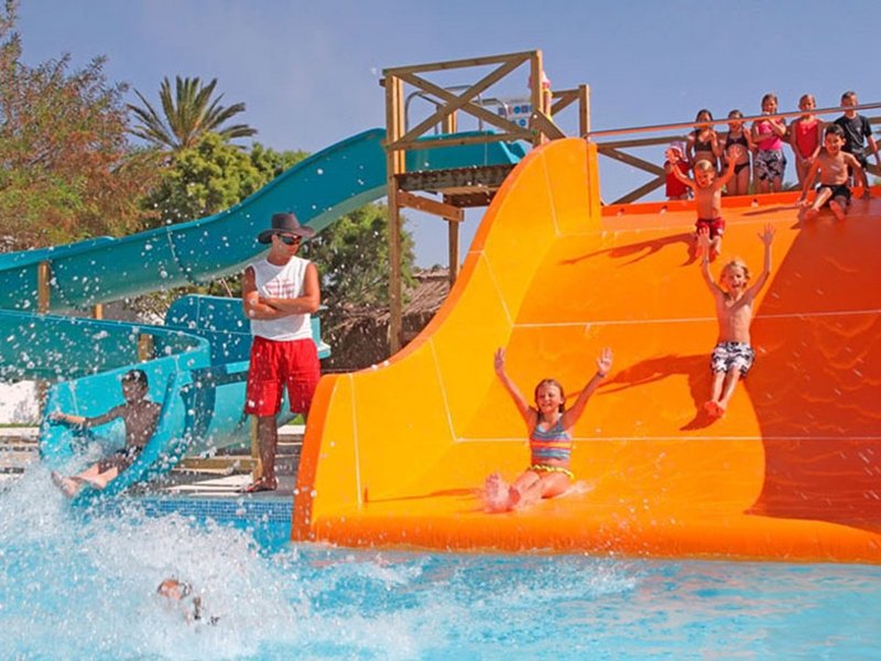 Sahara Beach Aquapark Resort 11