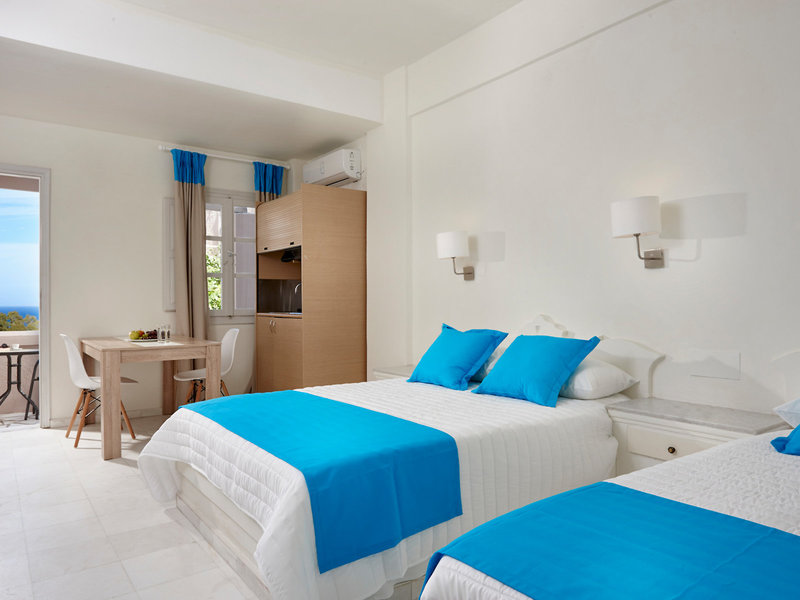 Terra Blue Santorini 31