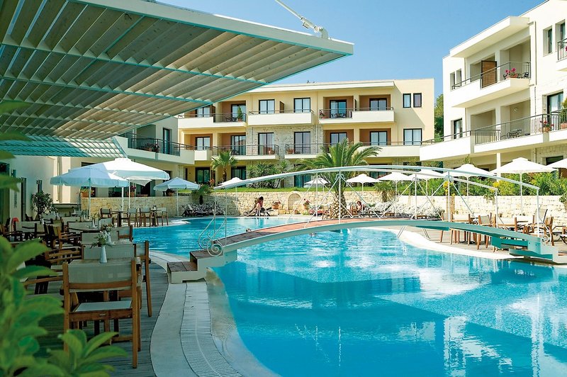 Renaissance Hanioti 3