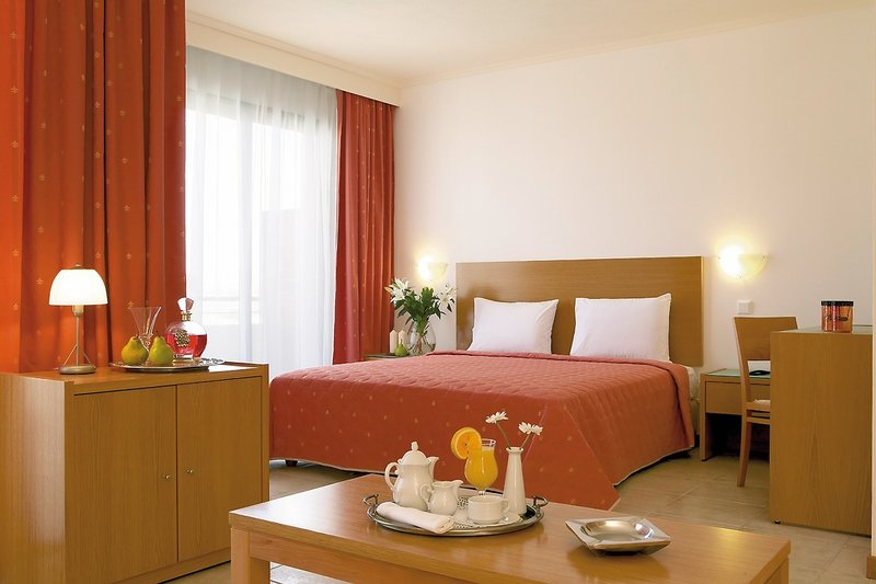 Renaissance Hanioti 4