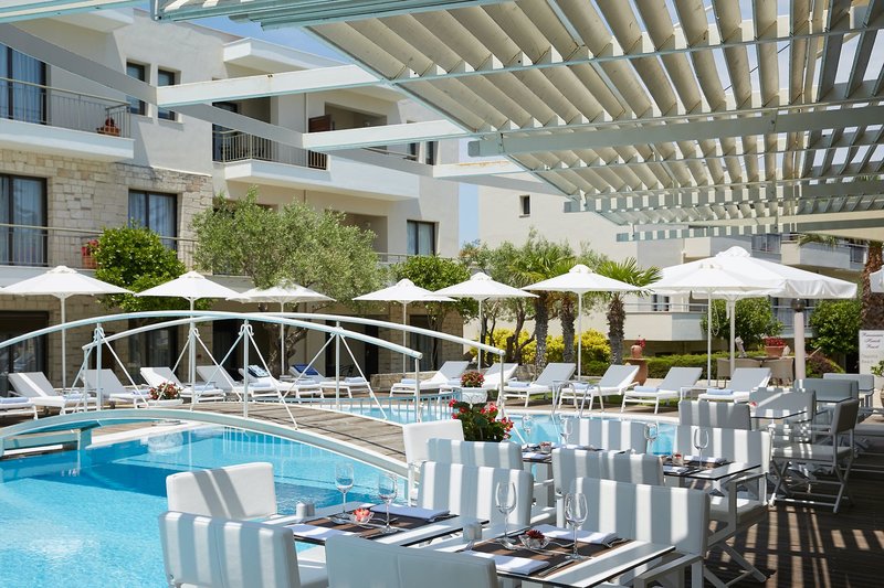 Renaissance Hanioti 3