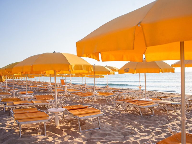 TH COSTA REI Free Beach Resort 9