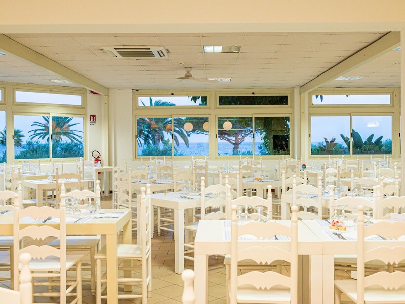 TH COSTA REI Free Beach Resort 14