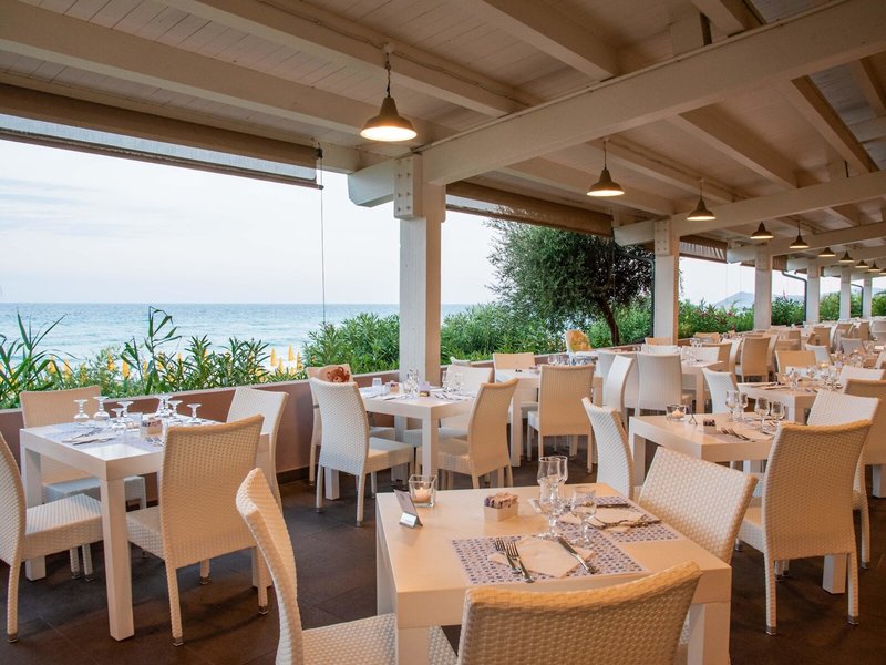 TH COSTA REI Free Beach Resort 15
