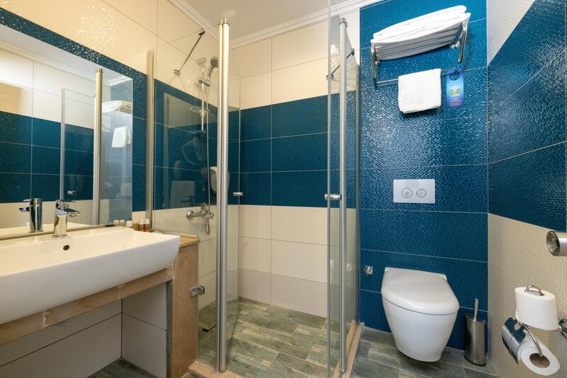 Crystal Aura Beach Resort & Spa 32