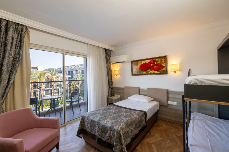 Crystal Aura Beach Resort & Spa 61