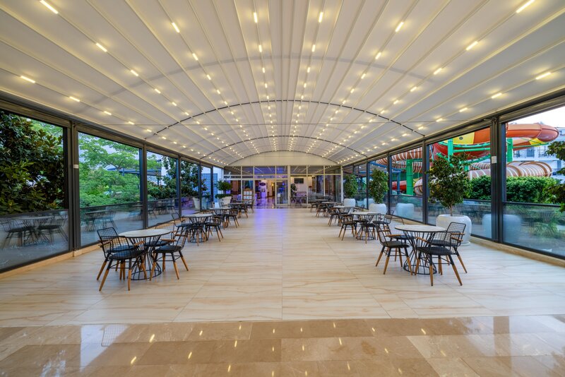 Crystal Aura Beach Resort & Spa 71