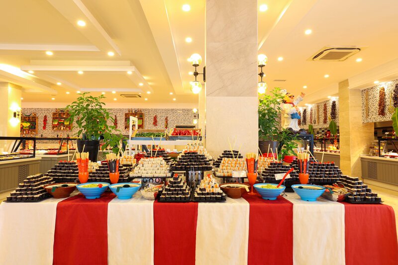 Crystal Aura Beach Resort & Spa 74