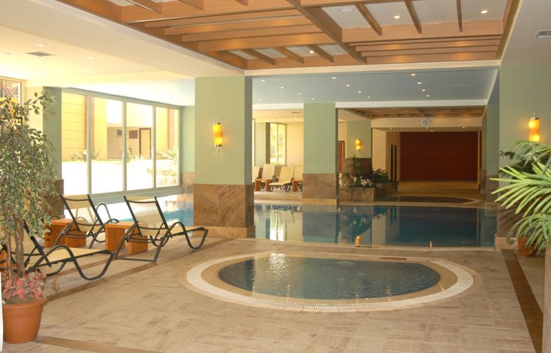 Crystal Aura Beach Resort & Spa 9