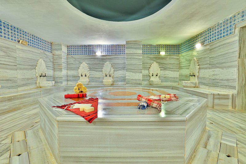 Crystal Aura Beach Resort & Spa 22