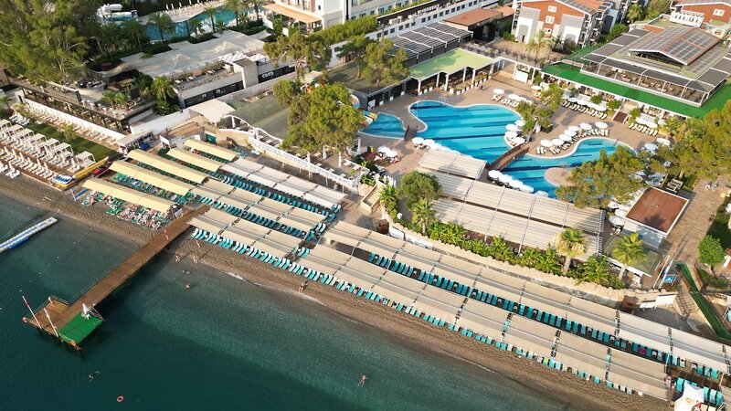 Crystal Aura Beach Resort & Spa 13