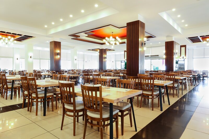 Crystal Aura Beach Resort & Spa 16