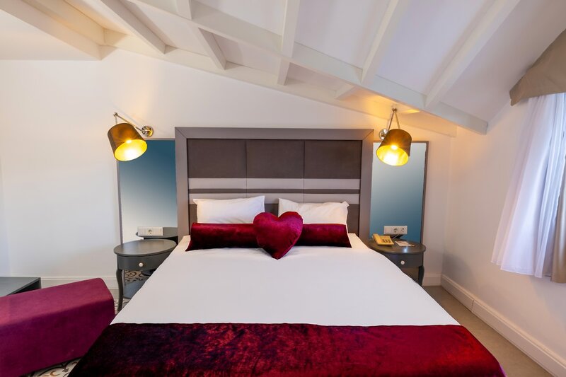Crystal Aura Beach Resort & Spa 22