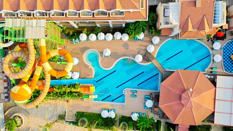 Crystal Aura Beach Resort & Spa 41