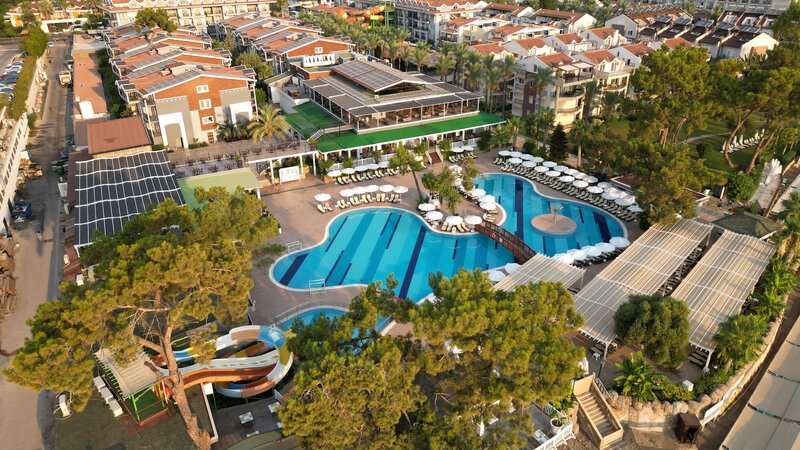 Crystal Aura Beach Resort & Spa 67
