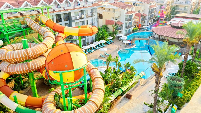 Crystal Aura Beach Resort & Spa 70