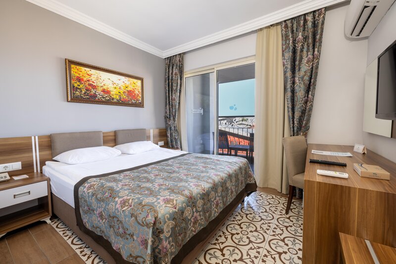 Crystal Aura Beach Resort & Spa 79