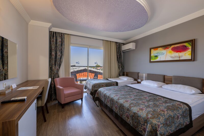 Crystal Aura Beach Resort & Spa 42