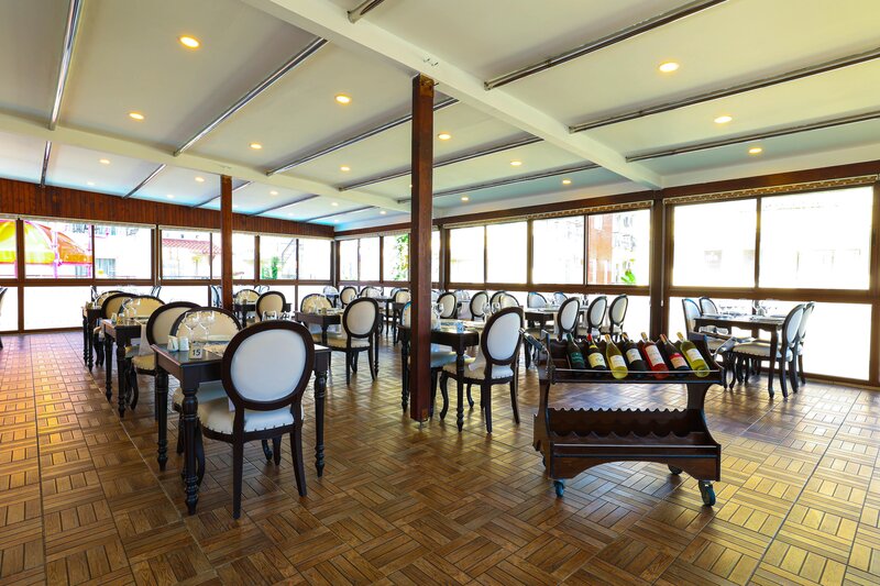 Crystal Aura Beach Resort & Spa 54