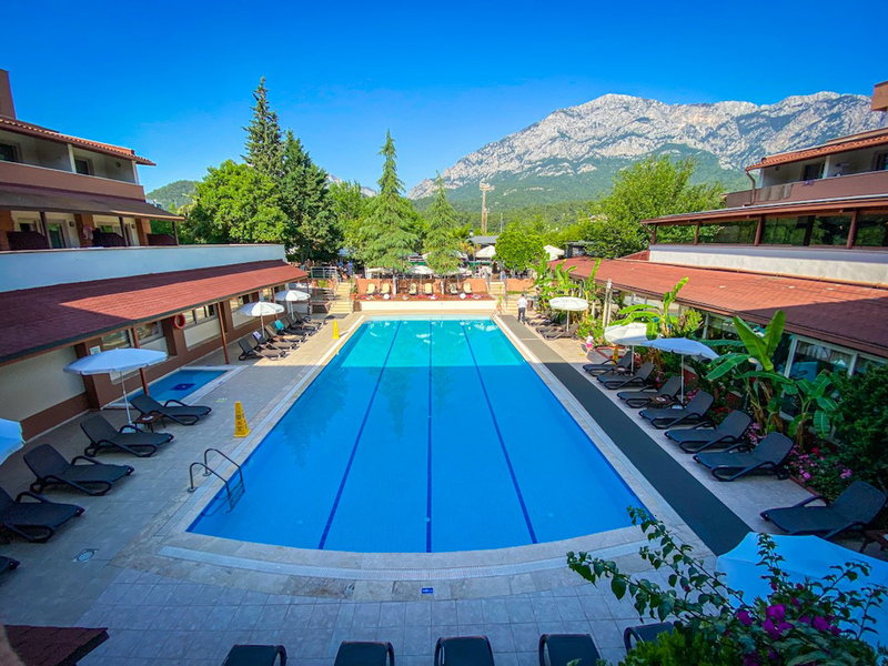 Dg Hotels Rose Resort 8