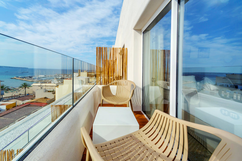 HM Alma Beach 18