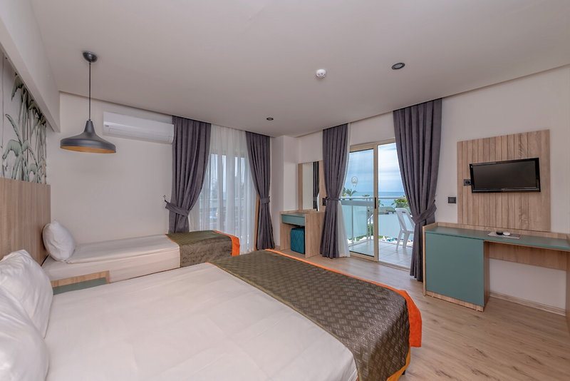 Lims Bona Dea Beach Hotel 7