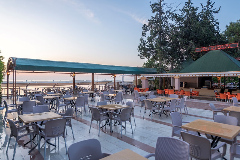 Lims Bona Dea Beach Hotel 10