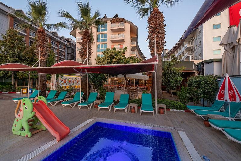 Lims Bona Dea Beach Hotel 12