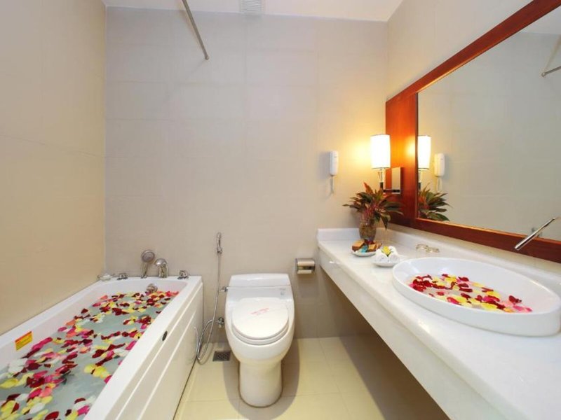 EdenStar Saigon Hotel 40
