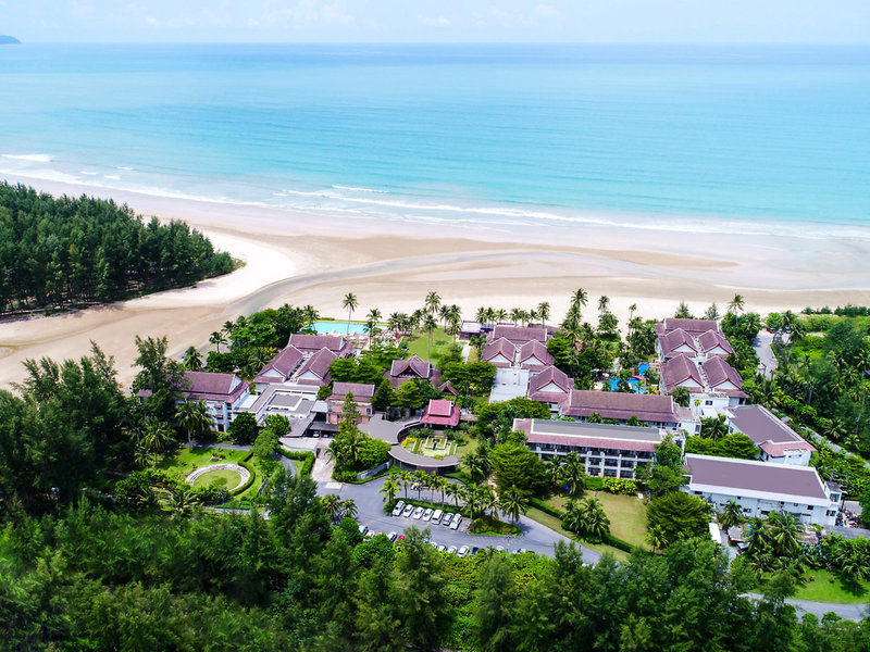 Apsara Beachfront Resort and Villa 1