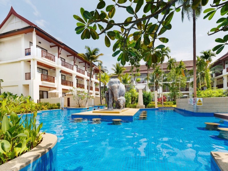 Apsara Beachfront Resort and Villa 2