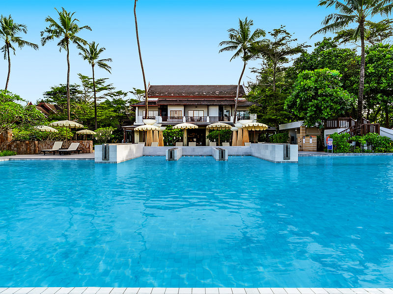 COOEE Apsara Beachfront Resort & Villa 4