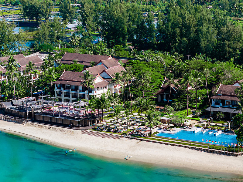 COOEE Apsara Beachfront Resort & Villa 6