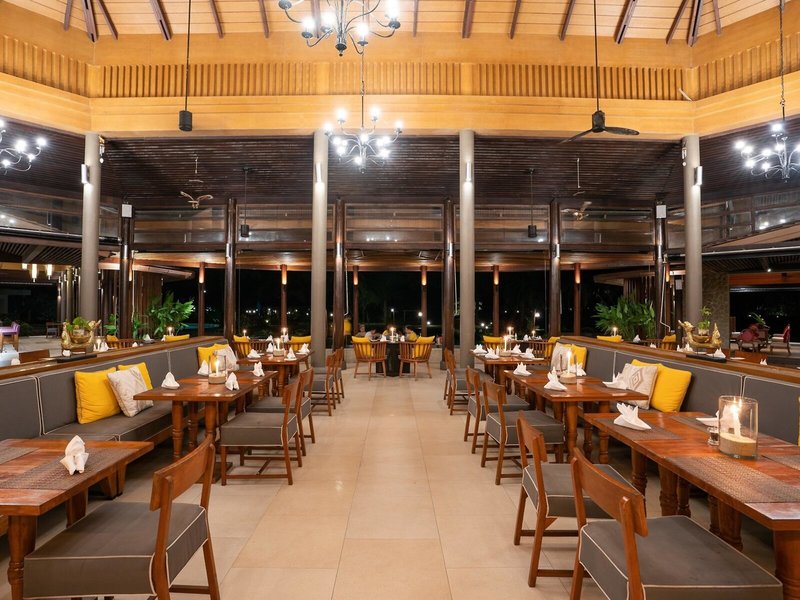 COOEE Apsara Beachfront Resort & Villa 23