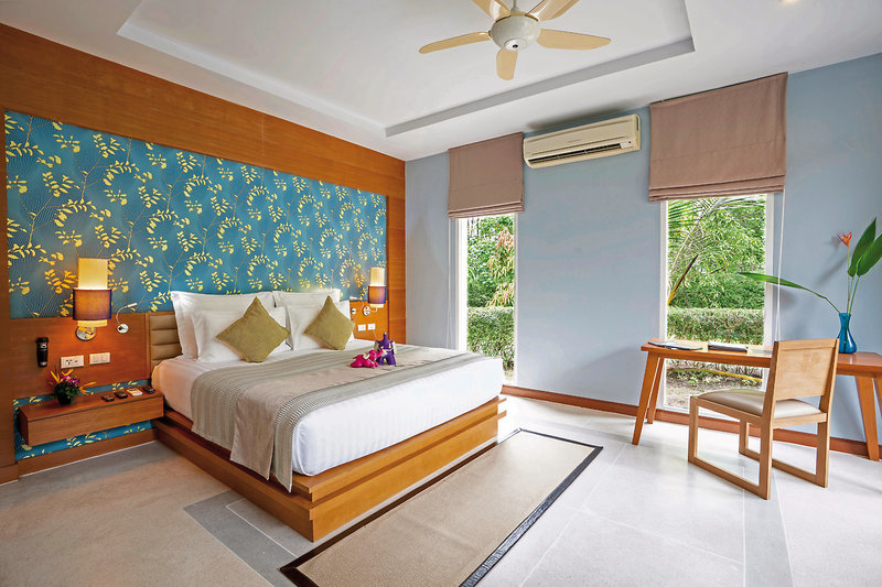 COOEE Apsara Beachfront Resort & Villa 12