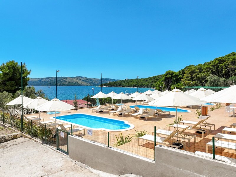 Medena Appartements 16 - Outdoor Pool