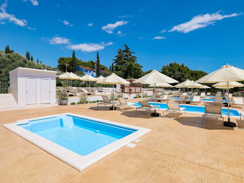 Medena Appartements 36 - Outdoor Pool