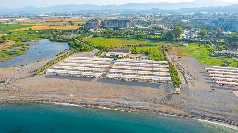 Sunmelia Beach Resort 8